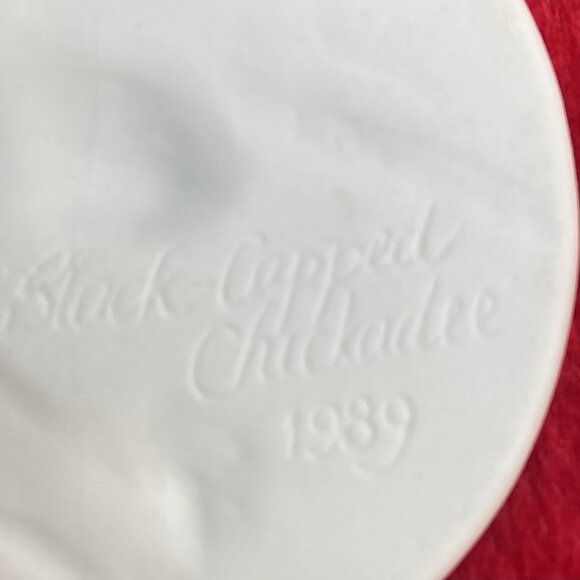 Chickadee Branch Ornament Signed LE 1989 Handpainted Ceramic Raised Design 3.5" - Picture 11 of 16